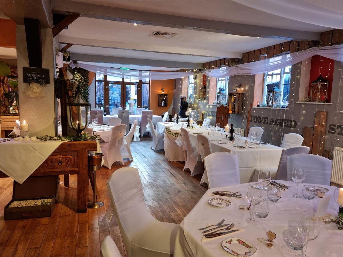 The White Swan Hotel Bar & Restaurant Henley-in-Arden Exterior photo