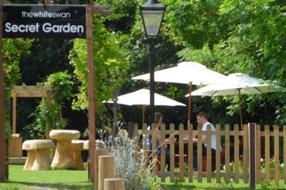 The White Swan Hotel Bar & Restaurant Henley-in-Arden Exterior photo